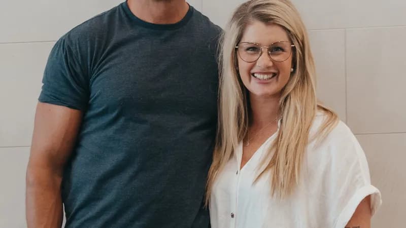 Andrew & Caitlyn | Family small group photo