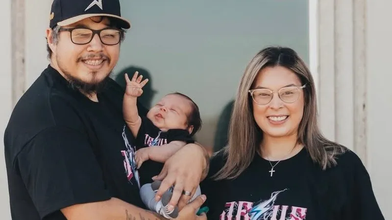 Marco + Alexandria | Families small group photo