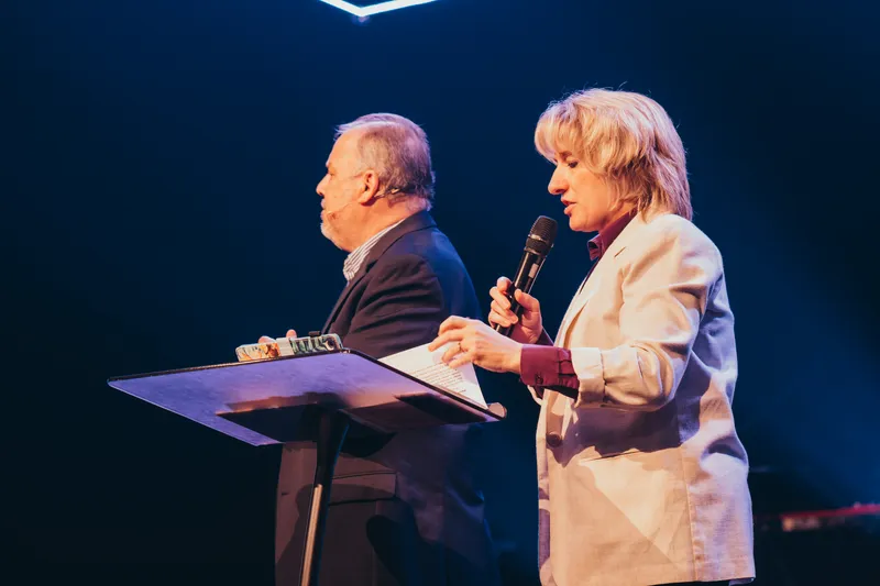Luis y Martha Pereda dirigiendo juntos